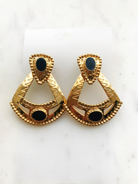 Step into a world of whimsy and charm with our vintage enamel earrings! These delightful beauties are like bursts of joy for your ears. Adorned with vibrant Navy enamel and intricate patterns, they'll add a playful touch to any outfit. Get ready to twirl, dance, and make a statement with these vintage-inspired treasures!  Gold Plated  47mm x 40mm