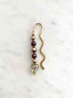 Handmade Bookmark using Vintage Bohemian Glass &amp; Pearl Beads.  These bookmarks are handmade using vintage beads from broken or mismatched necklaces and earrings.  Each bookmark is unique and carefully crafted to have a vintage feel and look.  9cm long.