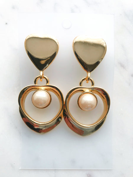 Retro Heart Pearl Earrings