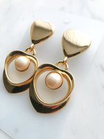 Retro Heart Pearl Earrings